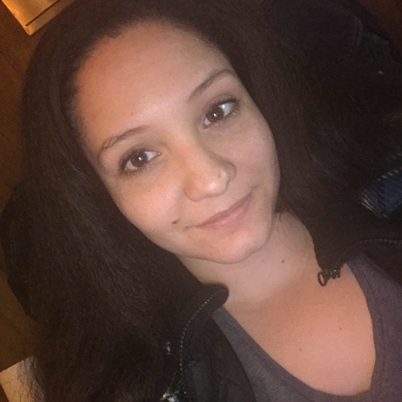 Meet your Posher, Stasi - Picture 1 of 1